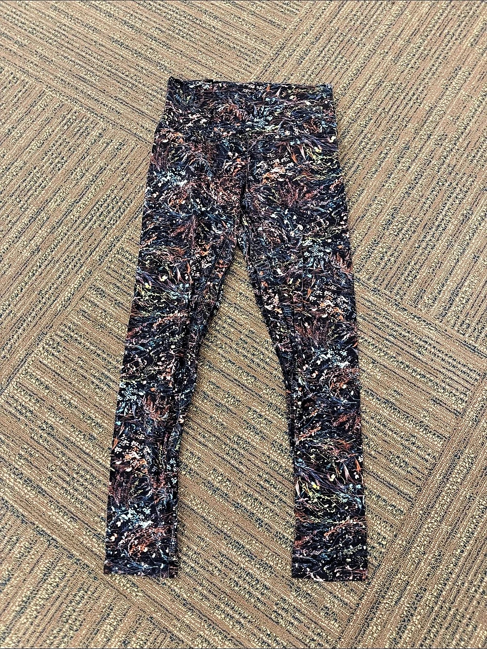 Lululemon Abstract Print Leggings in Black & Multicolor